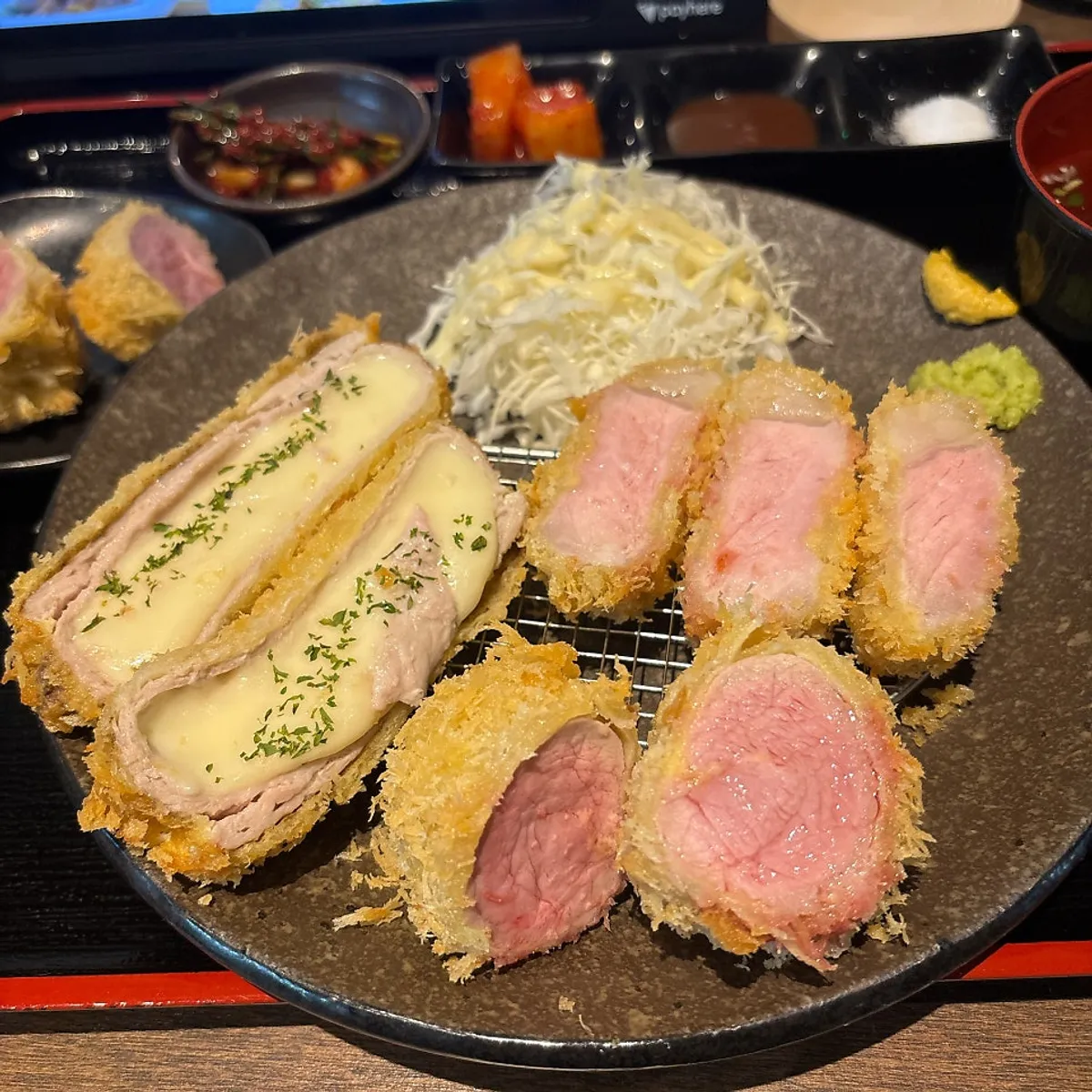 훈타 을지로 모둠카츠 정식 대표 사진
