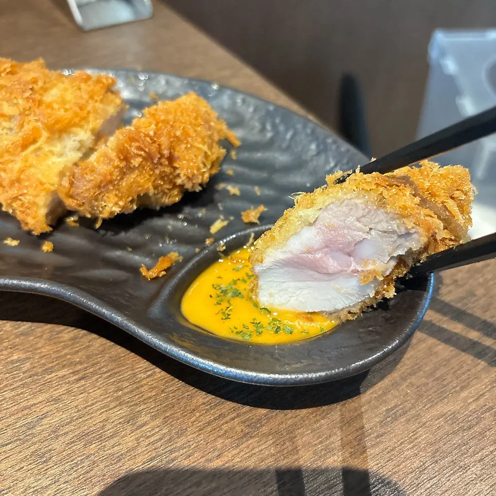 치폴레마요 느낌 소스와 치킨카츠