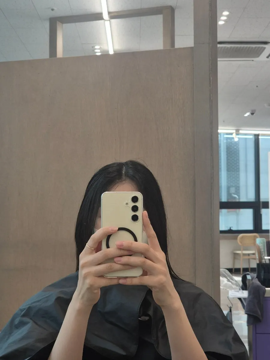 케어제품 도포 후 긴 머리 상태