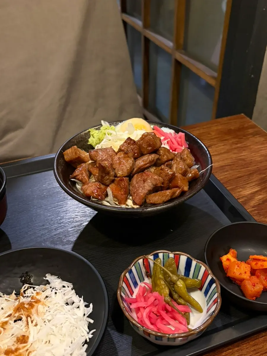 스테키 정식 한 상 차림