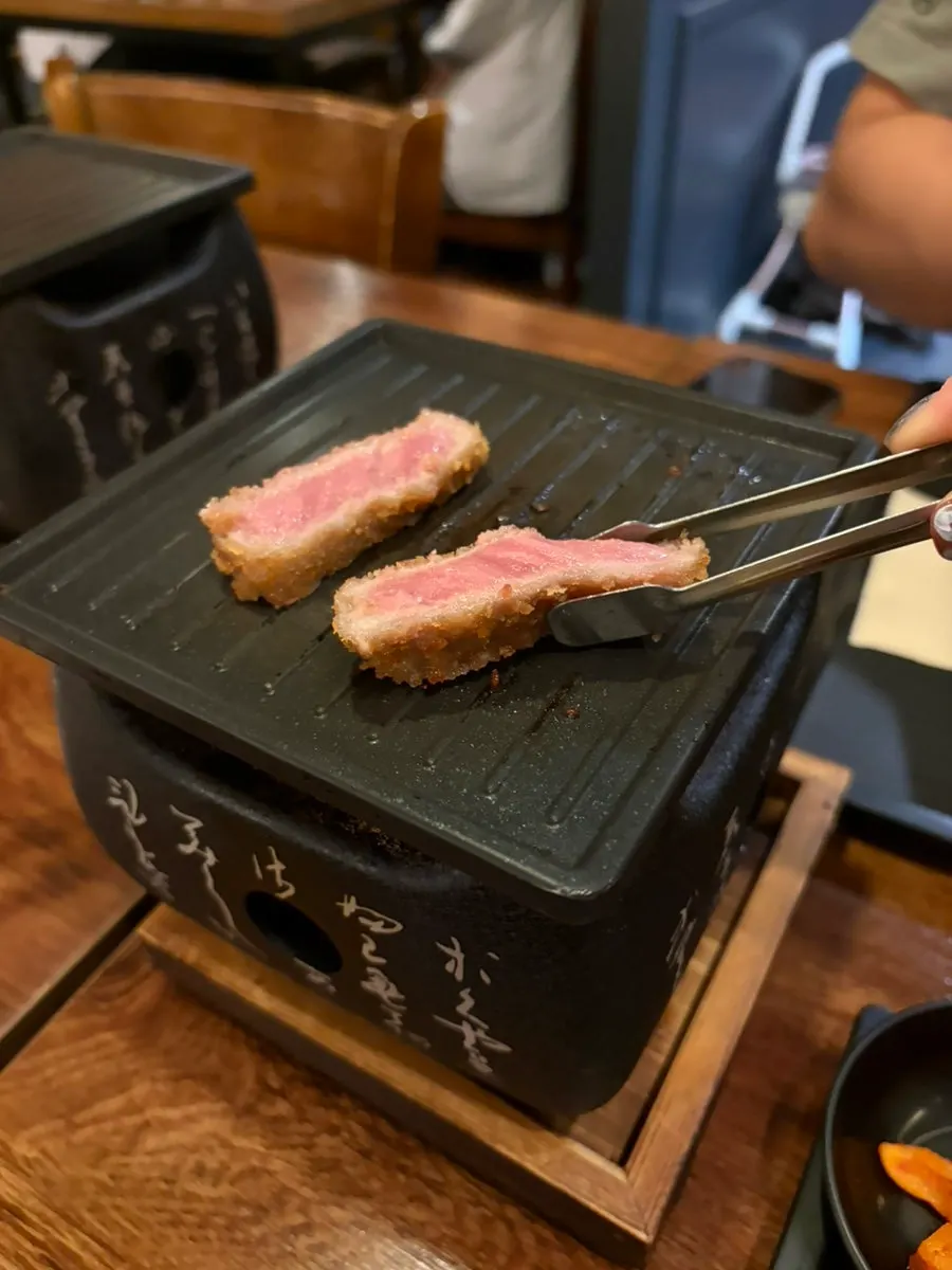 살짝 구운 규카츠 단면