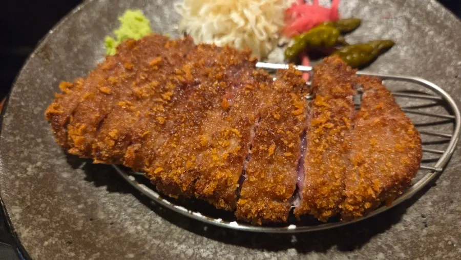 구워진 규카츠 단면