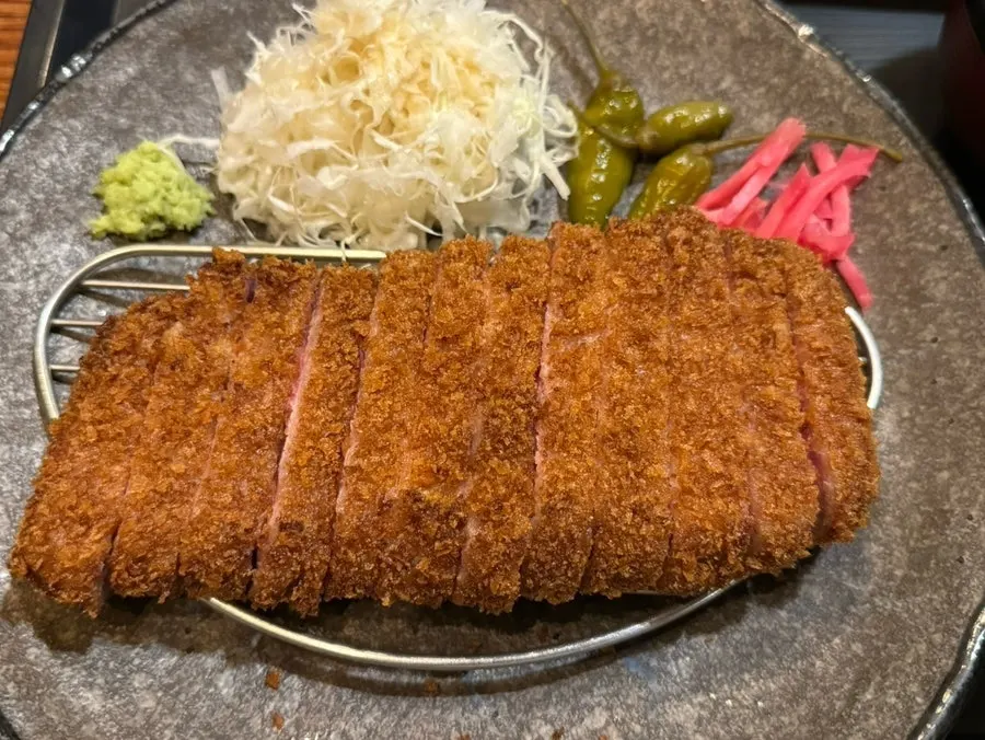 Thin-crumbed gyukatsu at Hurato Sikdang