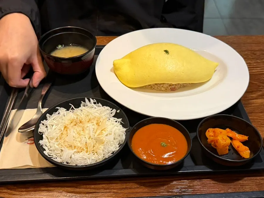 Japanese-style omurice at Hurato Sikdang