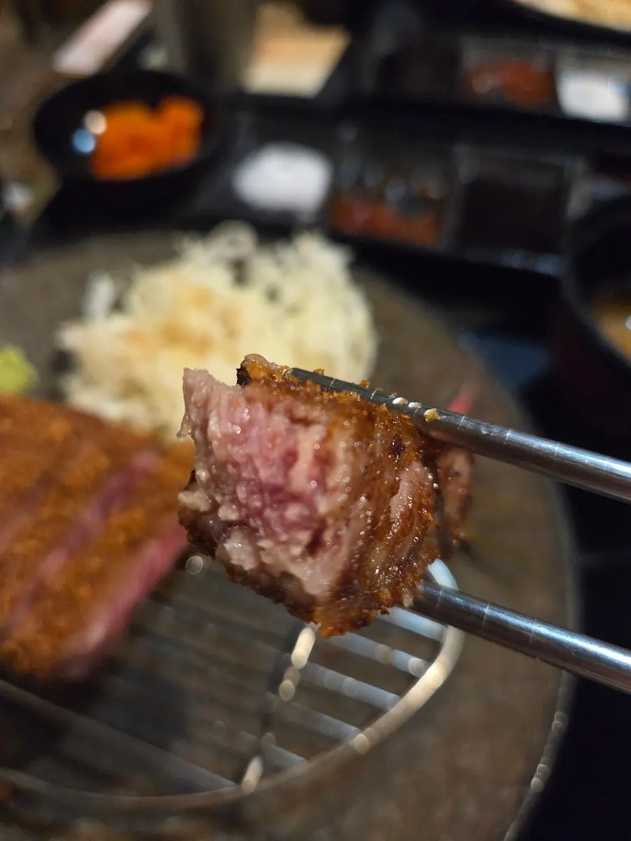 Scene from the end of the gyukatsu meal at Hurato Sikdang