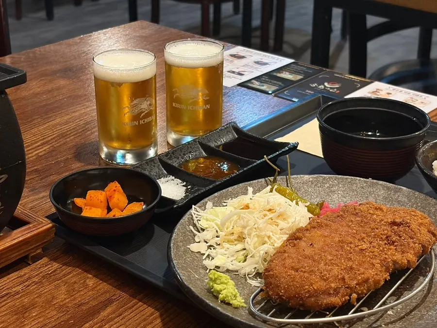 규카츠와 200ml 맥주 세트 상차림