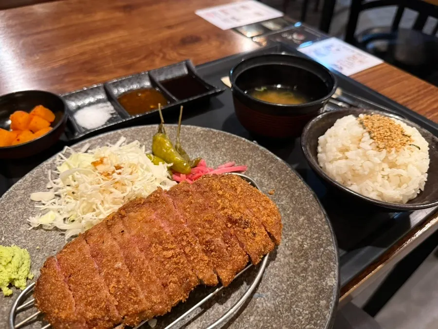 식사를 마친 후라토식당 테이블