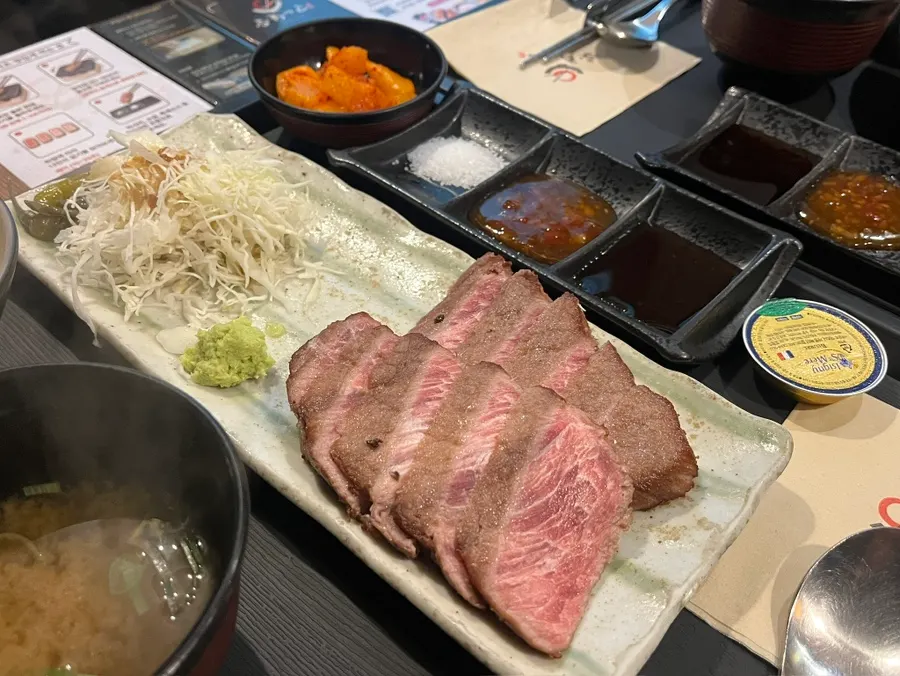 Steak set sliced to just the right thickness