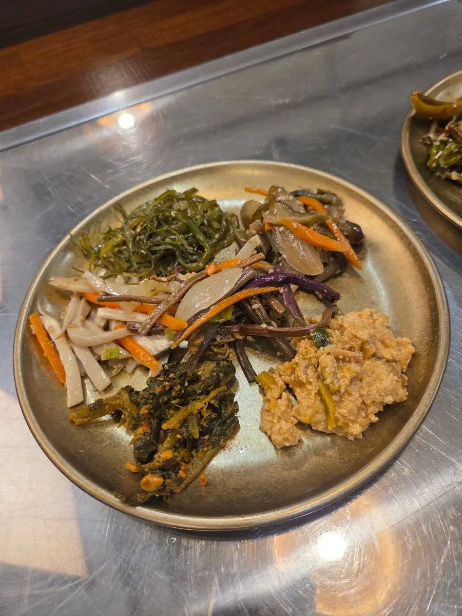 The doenjang jjigae served with Hwadamga's set menu