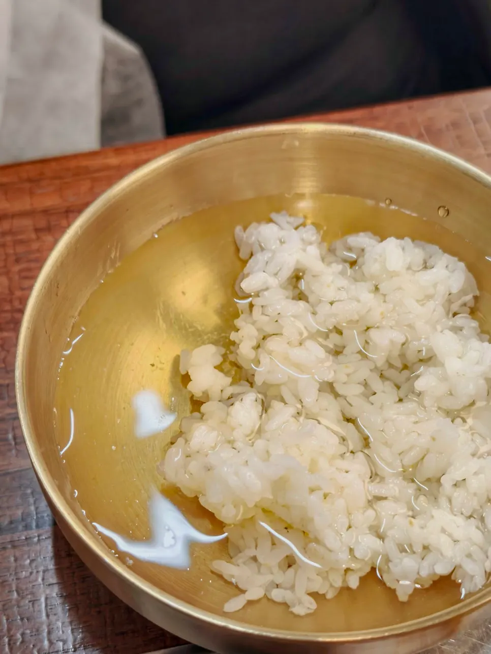 粘りのある食感の麦グルビの身
