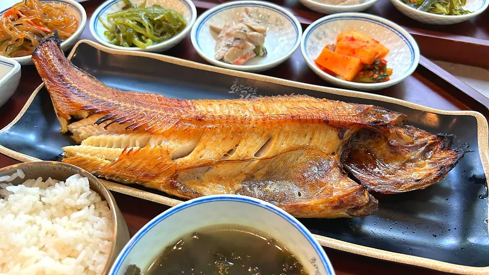 노릇하게 구워진 화덕 임연수구이