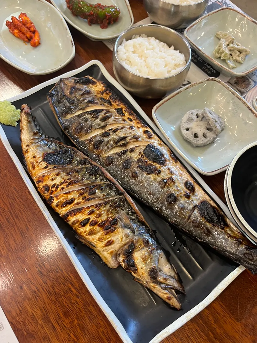 用大碗做成的拌飯