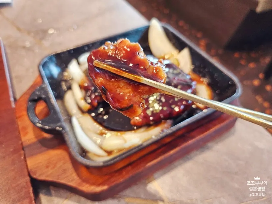 Self-serve banchan bar in the center of the restaurant
