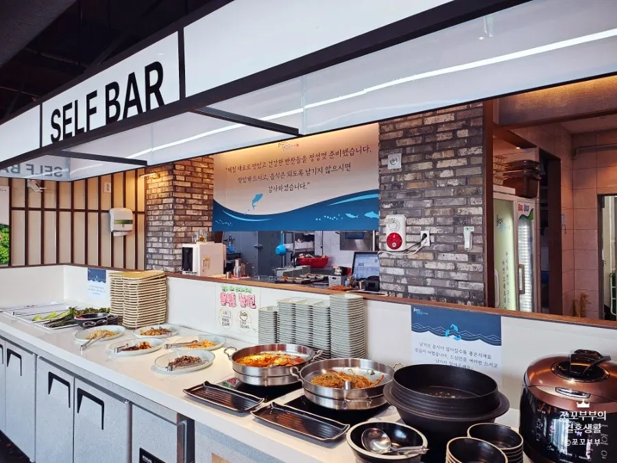 Tidy side dishes arranged at the self-serve bar