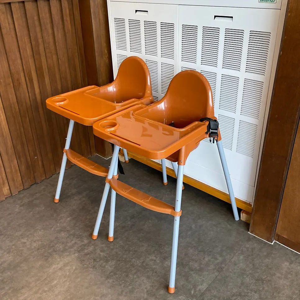 입구 쪽 매실차와 수정과, 커피 코너