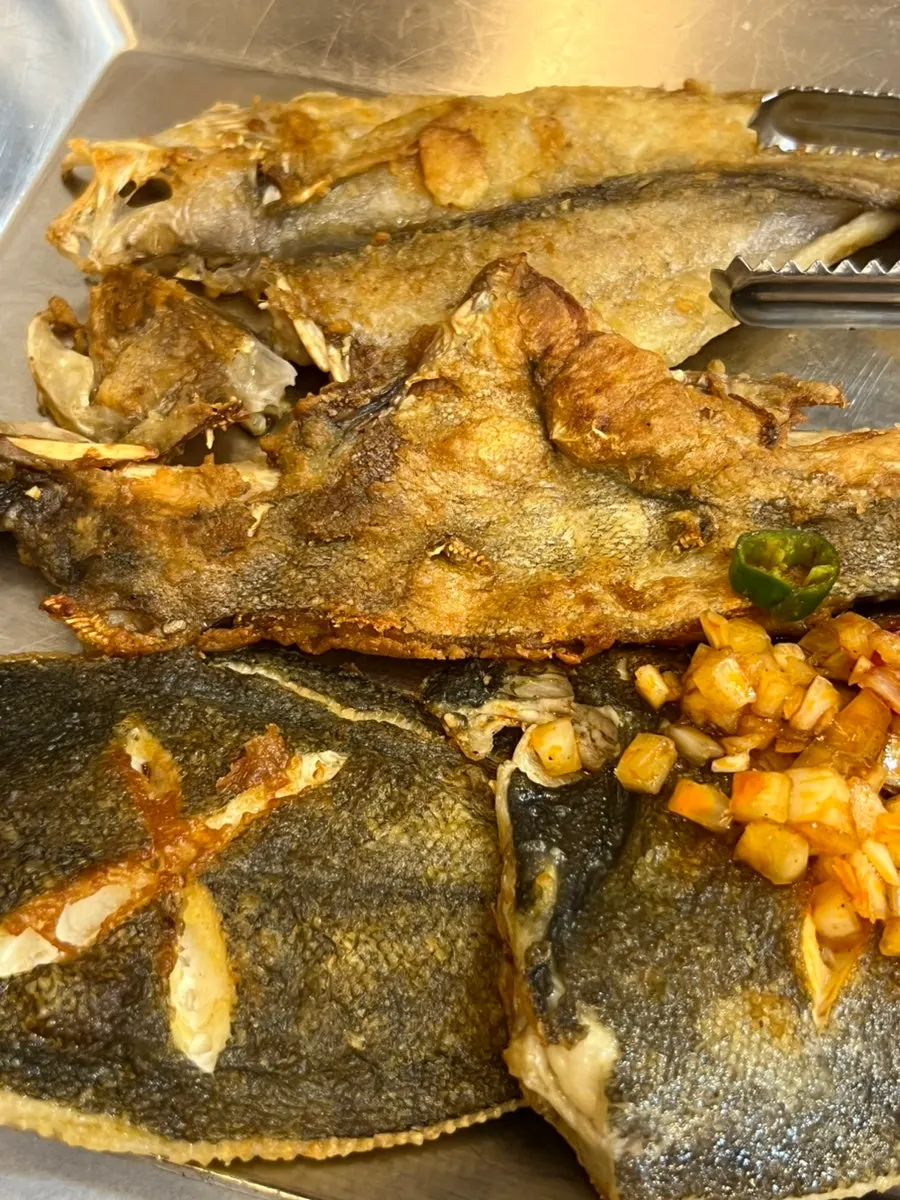 Grilled fish meal with sotbap