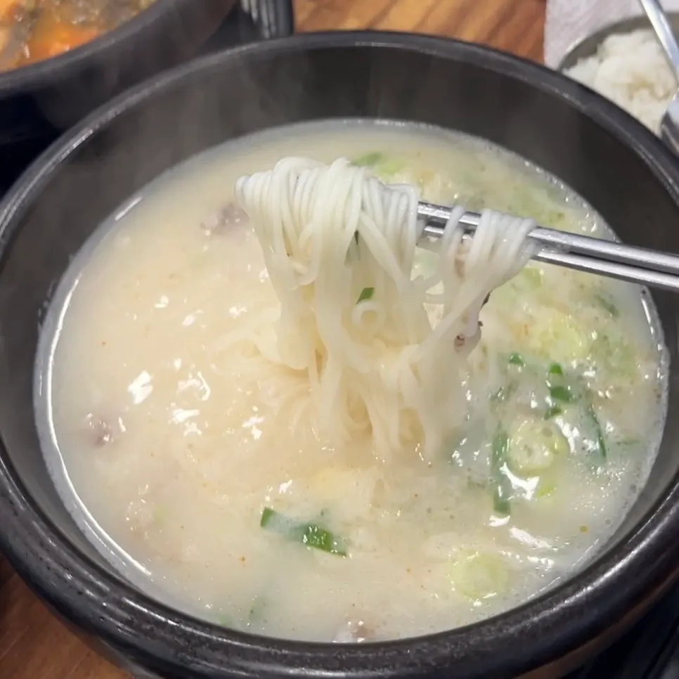 適合和孩子一起吃的招牌雪濃湯