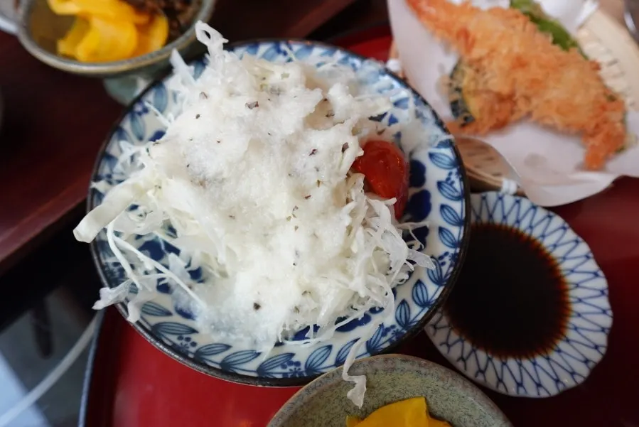 Rice bowl topped with thick-cut salmon