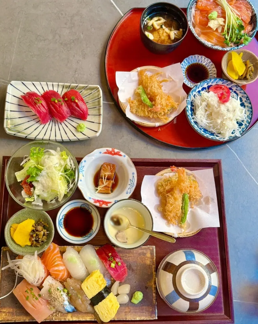 Sushi set meal and sake-don set meal for two people
