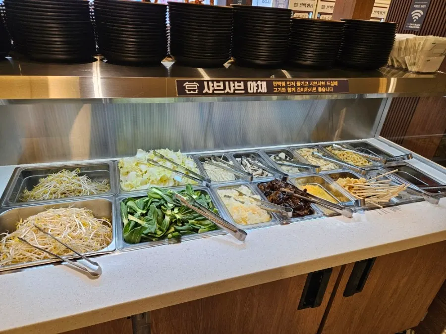 Dumplings and noodle additions for shabu-shabu