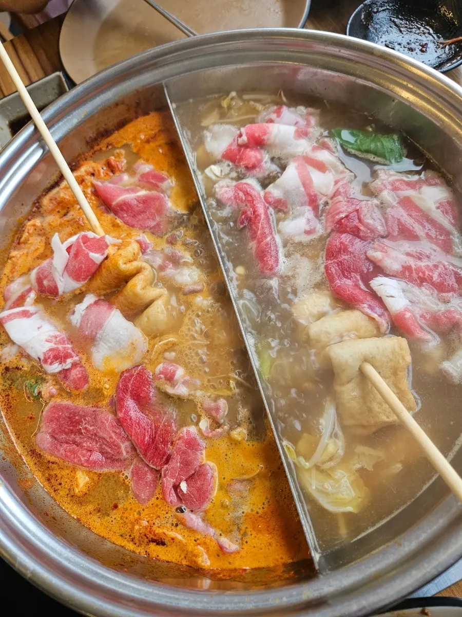 Mala-peanut sauce combination