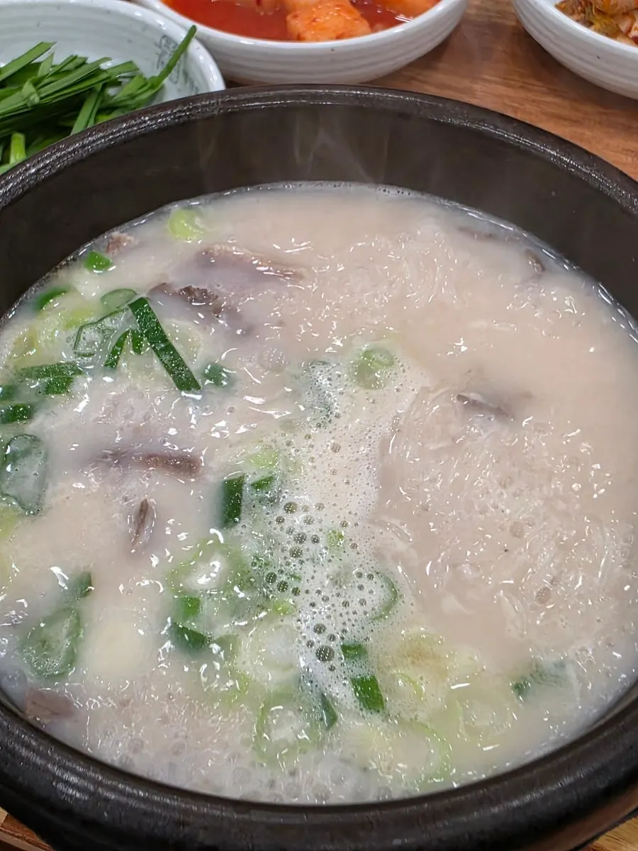 뚝배기에 담긴 명품설렁탕