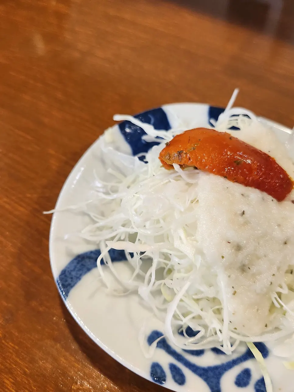 Egg porridge and salad served before the meal
