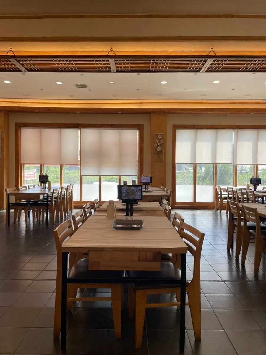 Cozy interior at Min Cook Apbadang Seongsa