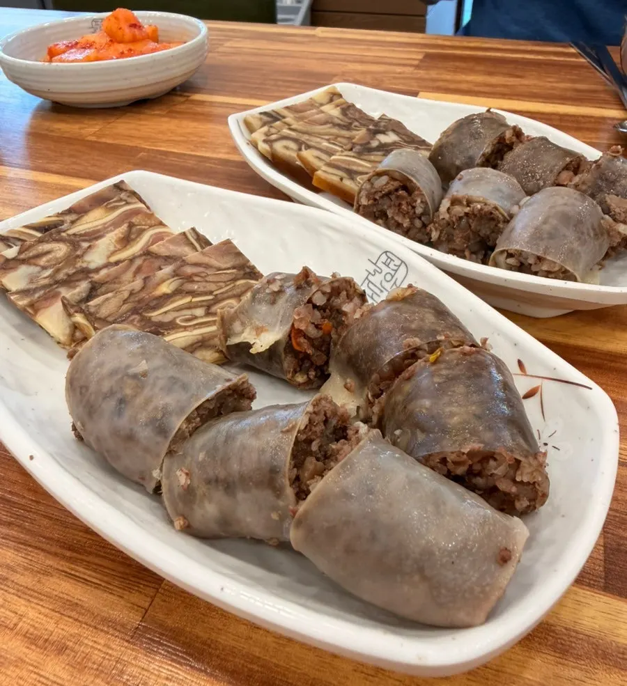 A plate of thinly sliced pyeonyuk