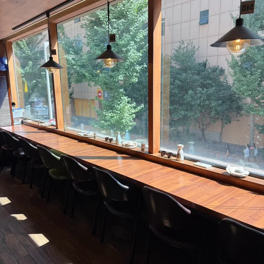 Spacious interior with large table seating