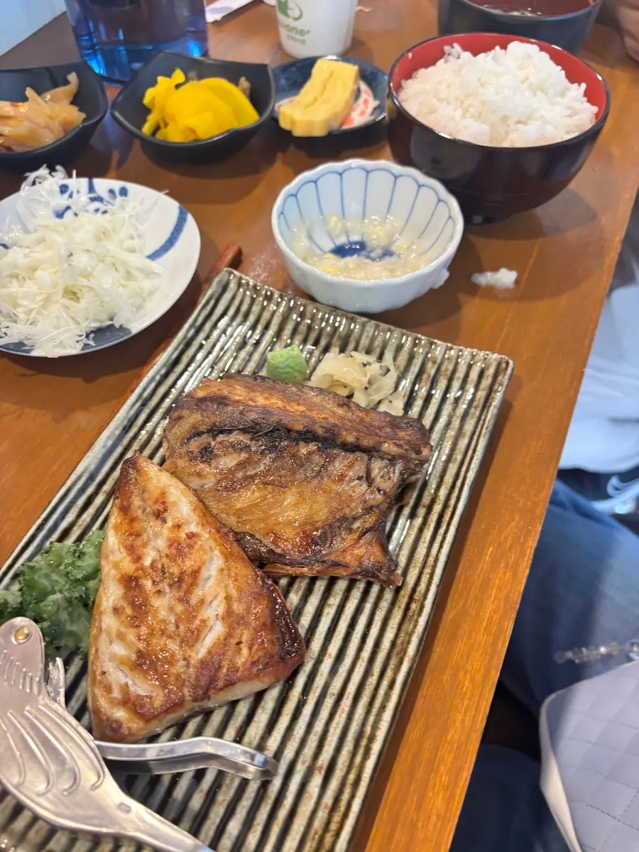Extra-large salted grilled mackerel