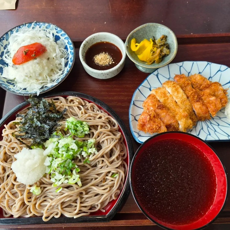 Min Cook Dasima's tonkatsu-soba set laid out