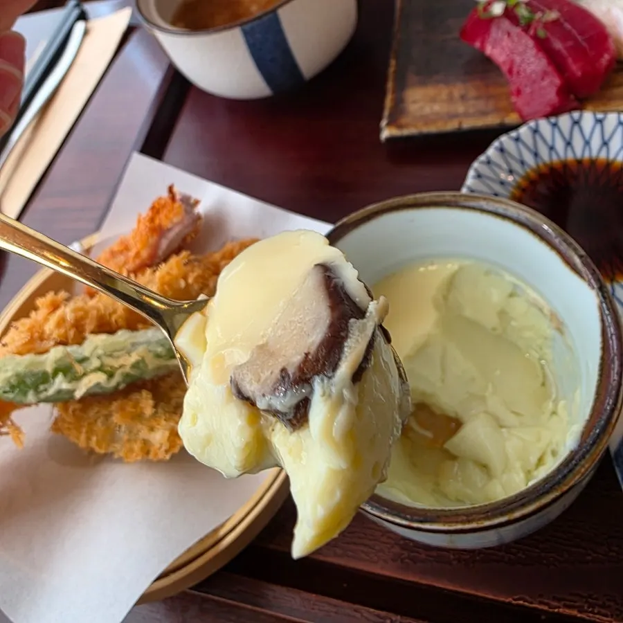 Tempura served alongside the sushi set