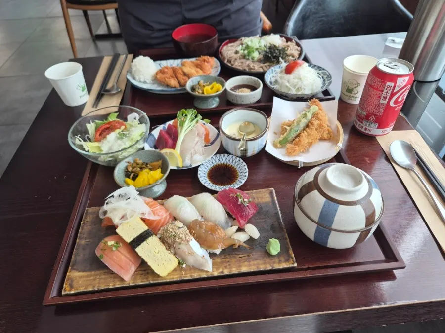 Full view of the entire special sushi set spread
