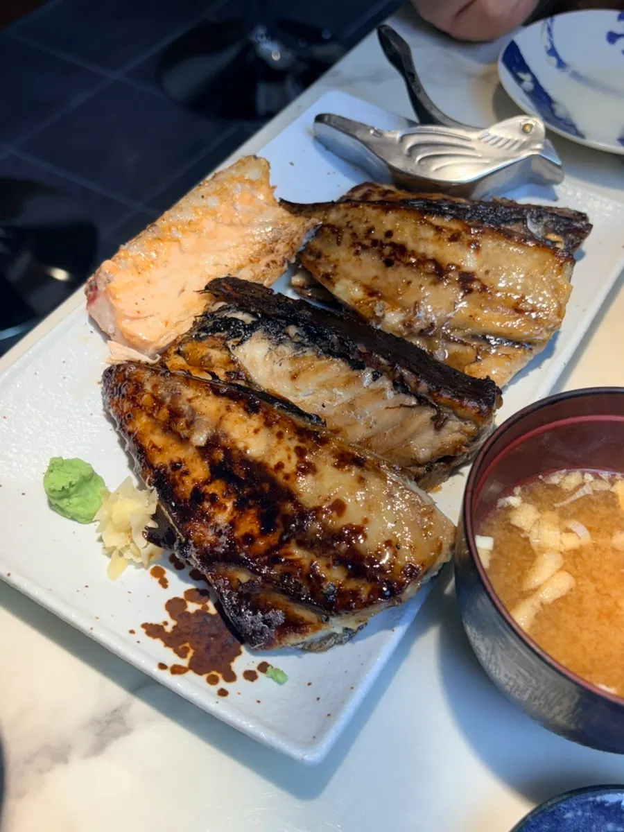 Salt-grilled salmon neck at Min Cook Misoyaki