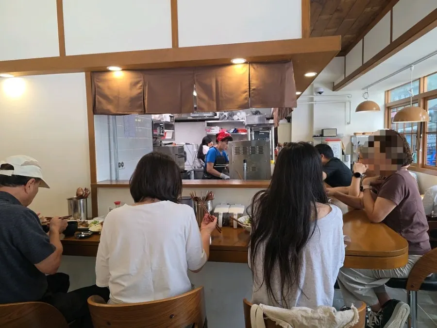 View of the table seating at Min Cook Misoyaki