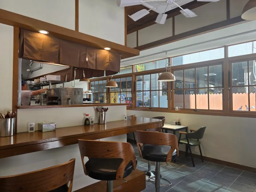 Clean, tidy interior of Min Cook Misoyaki