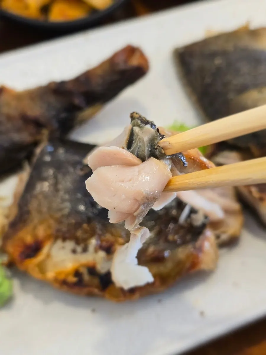Juicy Atka mackerel grill with white rice