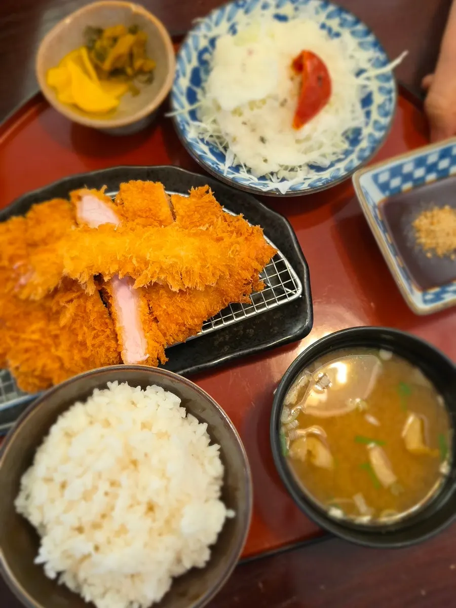 A bowl of warm porridge served before the meal
