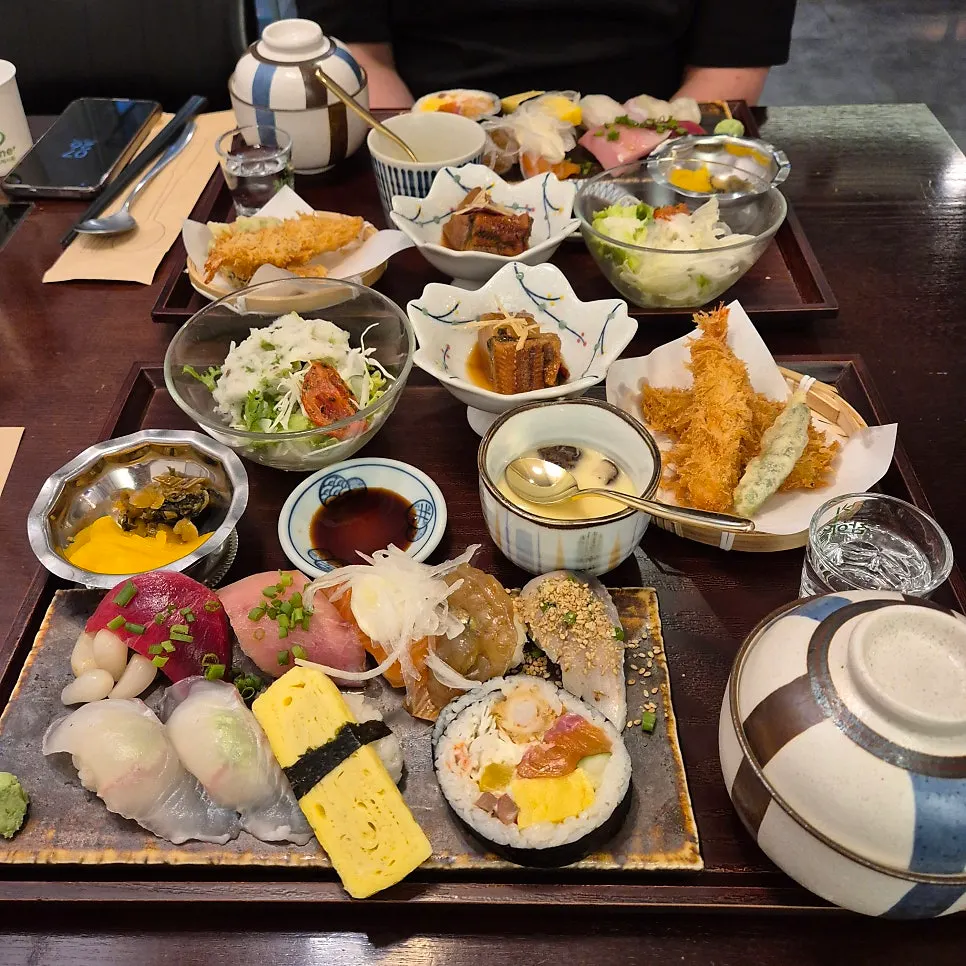 Japanese menu board at Min Cook Dasima