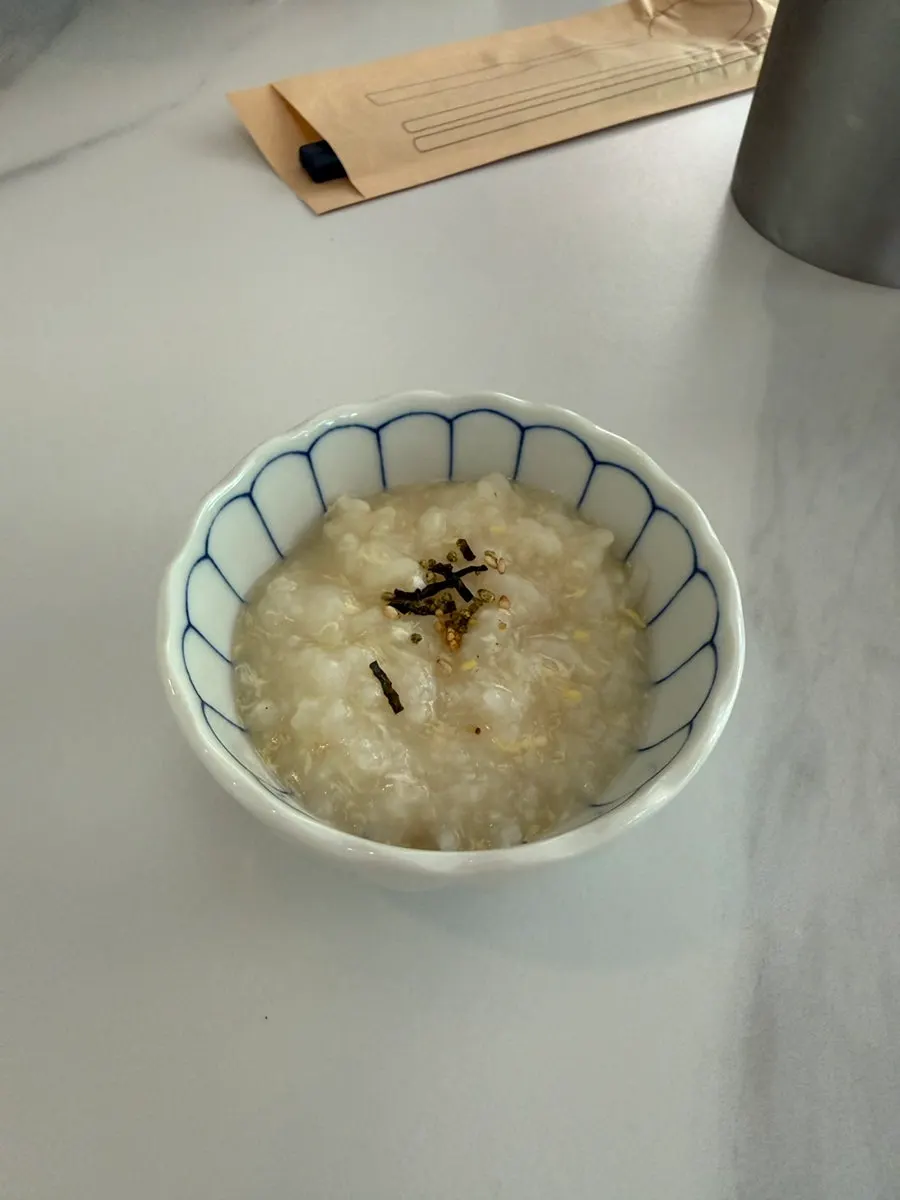 Pre-meal porridge served with the sushi set meal