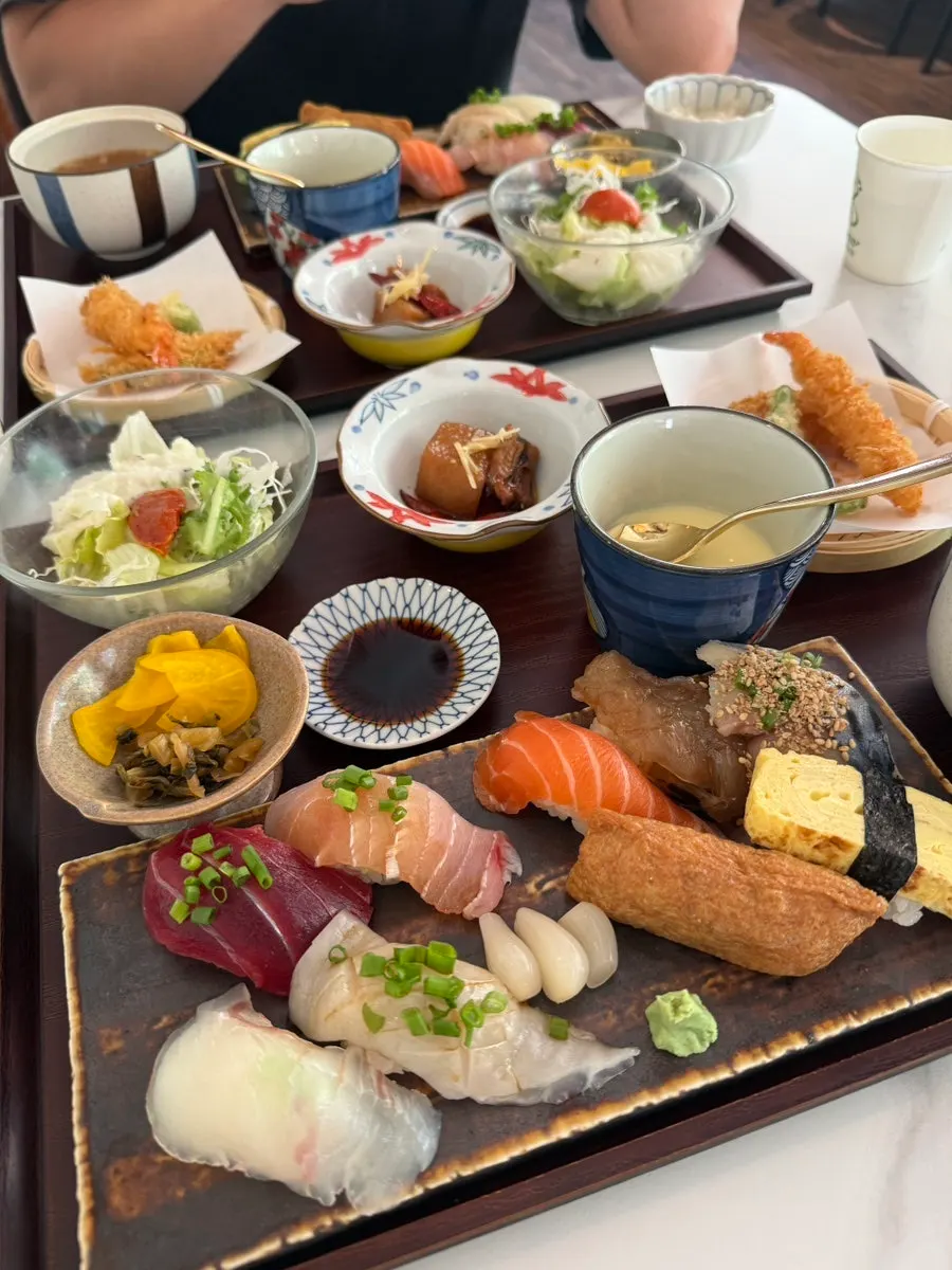 The finished sushi set meal table at Min Cook Dasima after eating