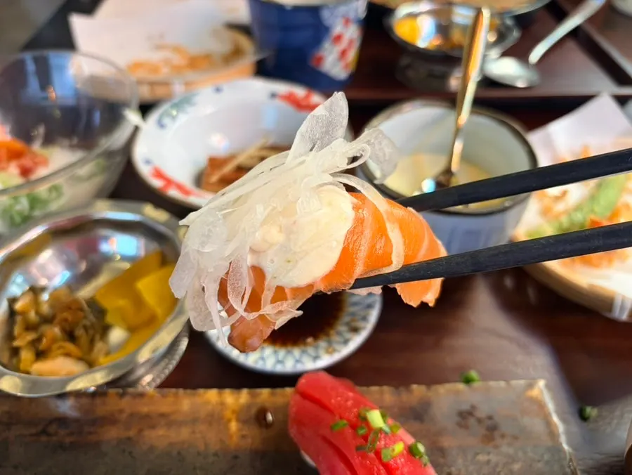 흰살생선 초밥 클로즈업