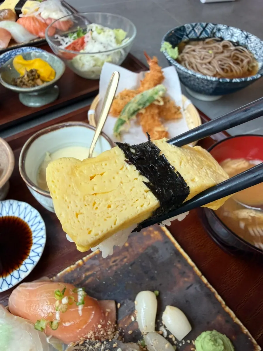 Thick fried tofu sushi soaked in seasoning