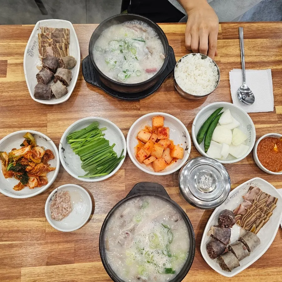 Pyeongando Restaurant Hwajeong Branch information