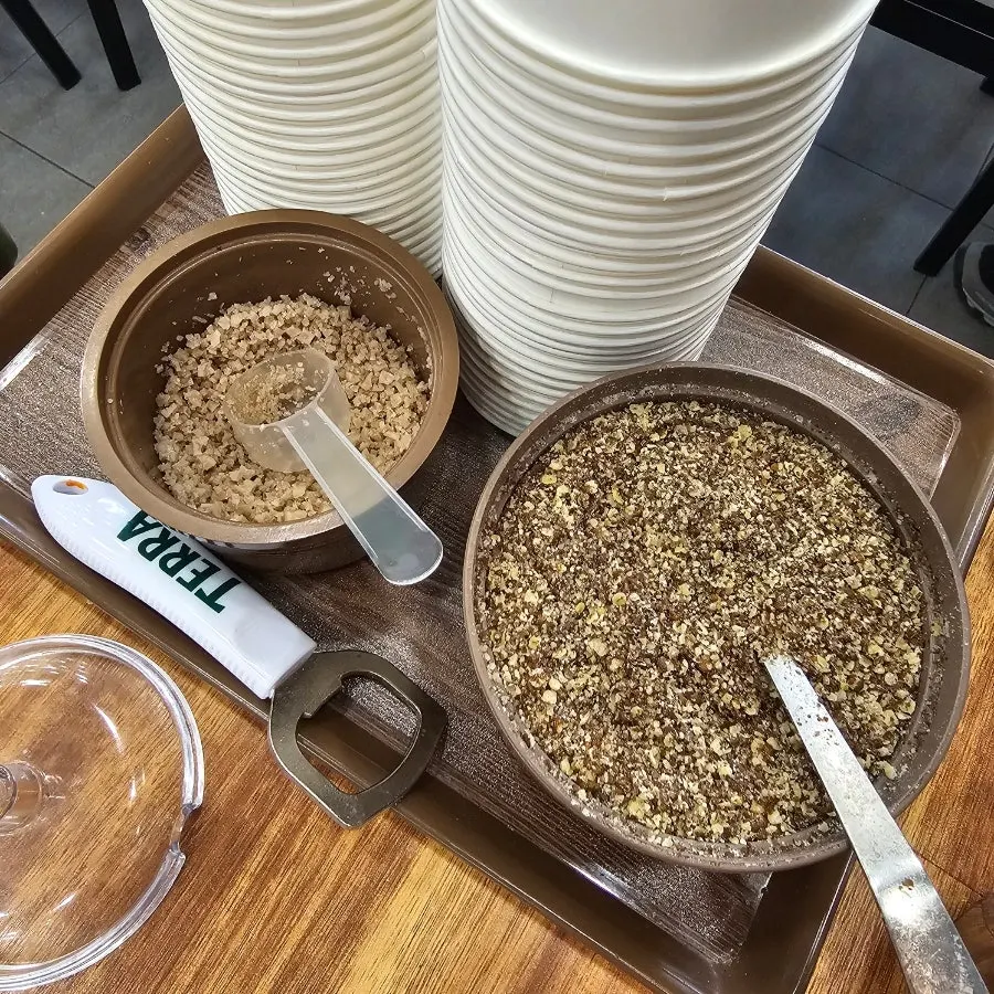 Gukbap seasonings and basic side dishes