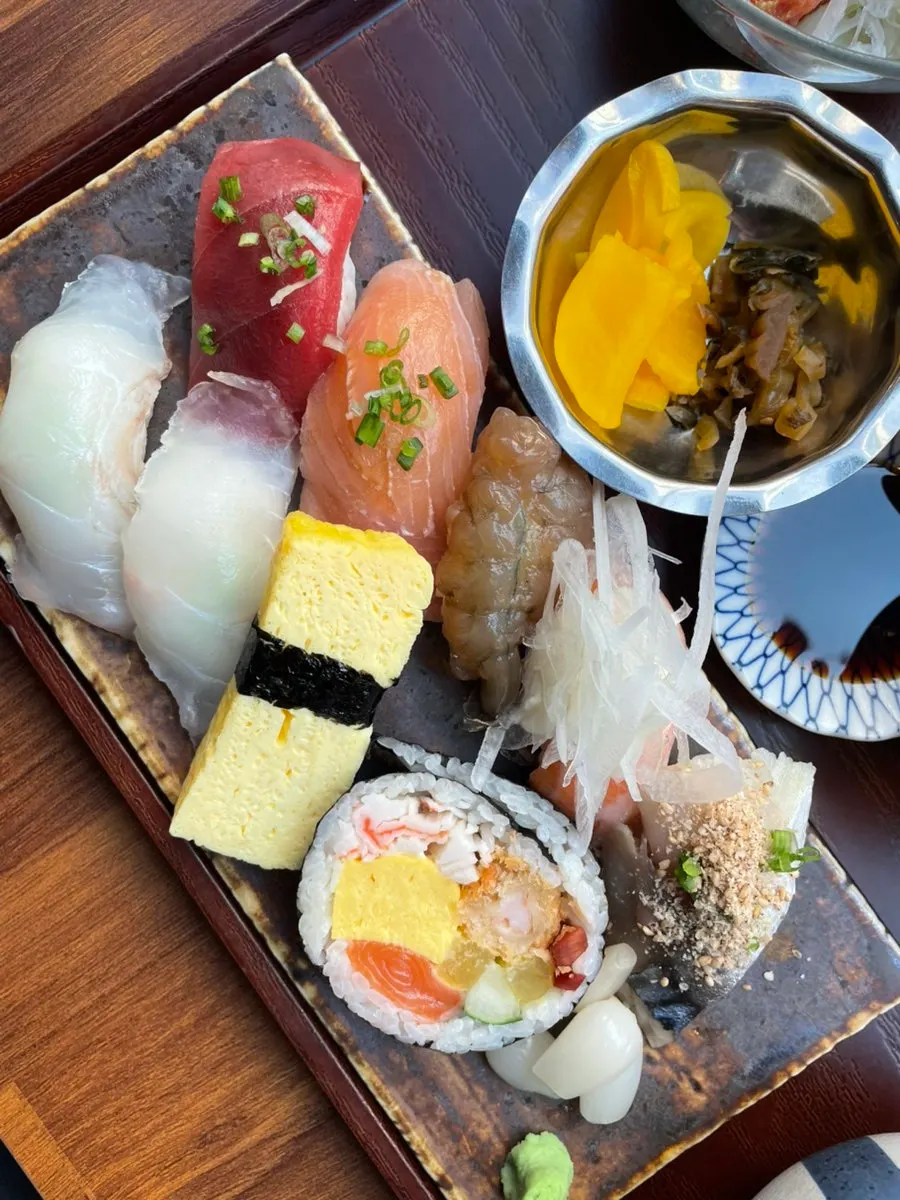 Clear soup with the sushi set meal