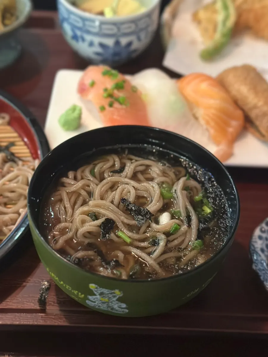 쯔유에 찍어 먹는 메밀면