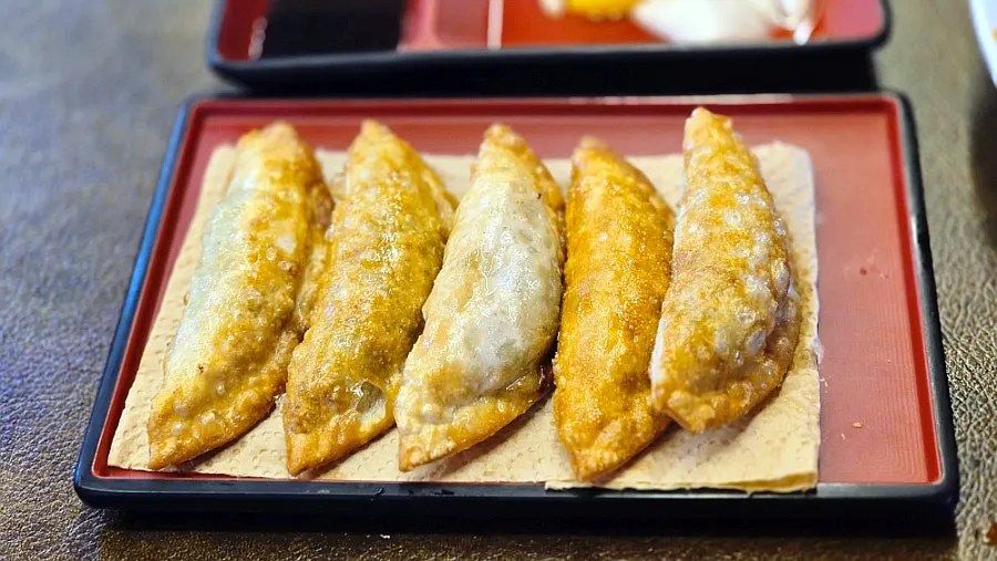 Crispy mandu fried in olive oil
