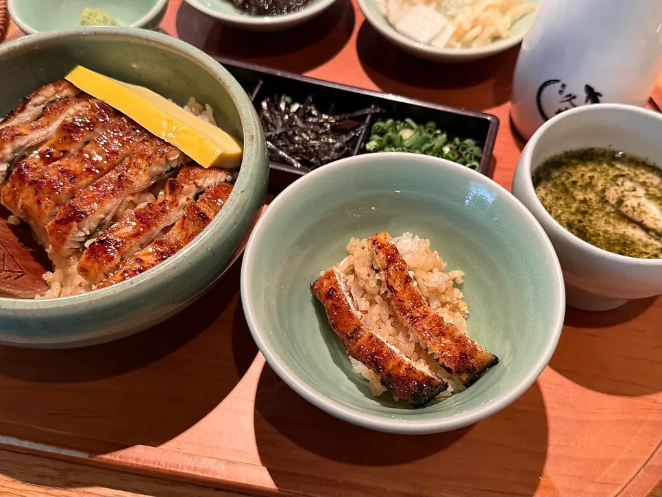Cross-section of eel with charcoal aroma
